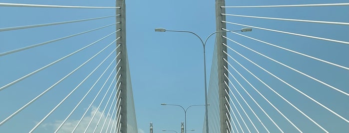 Jambatan Sultan Abdul Halim Mu'adzam Shah (Penang Second Bridge) is one of Malaysia-Penang Georgetown Place I visited.