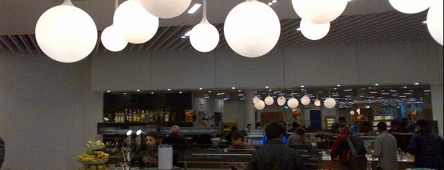 Lufthansa Senator Lounge Z is one of My Travel Places.