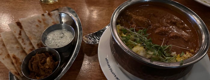 Earls Restaurant is one of 여덟번째, part.4.