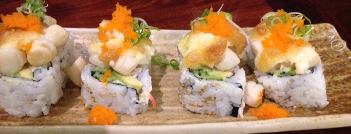 Hayato Sushi & Grill is one of Posti che sono piaciuti a Christie.