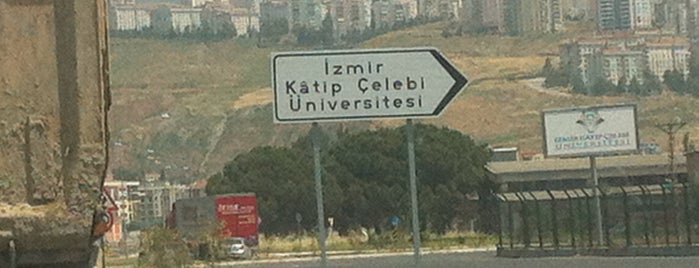 İzmir Kâtip Çelebi Üniversitesi is one of İzmir.