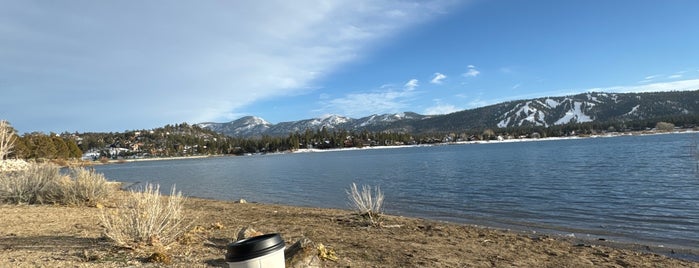 Big Bear Lake is one of California.