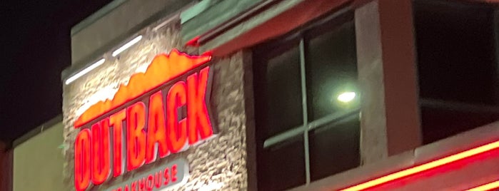 Outback Steakhouse is one of Locais curtidos por Jeff.