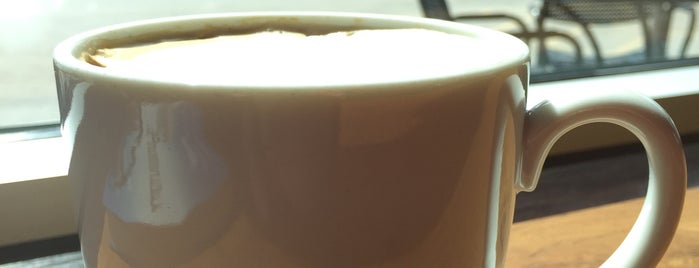 Peet's Coffee & Tea is one of Lugares favoritos de Duane.