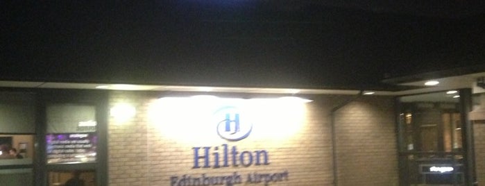 DoubleTree by Hilton Hotel Edinburgh Airport is one of Joさんのお気に入りスポット.