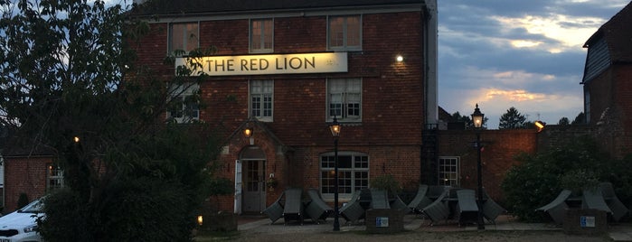 Red Lion is one of Restaurants I love.