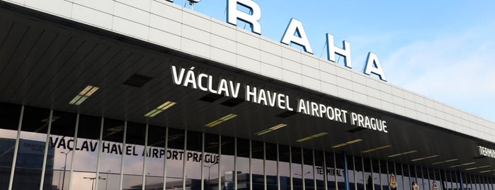 Letiště Václava Havla Praha (PRG) is one of Locais curtidos por Pieter.