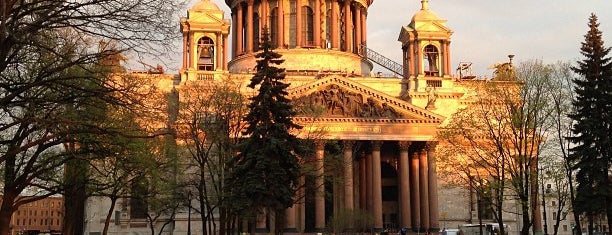 Saint Isaac's Cathedral is one of StPtrgrd.