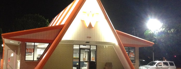 Whataburger is one of Sirus'un Beğendiği Mekanlar.