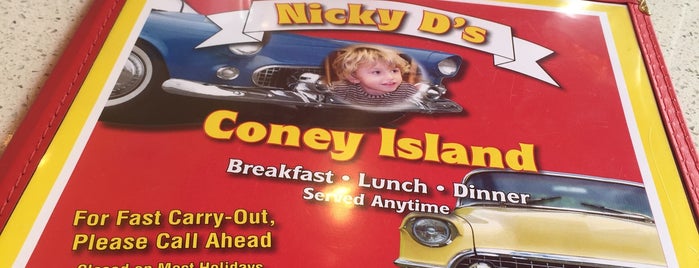 Nicky D's Coney Island is one of Lugares favoritos de Megan.