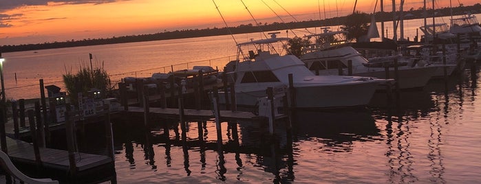 Flippers Seafood & Oyster Bar is one of Places to Try.