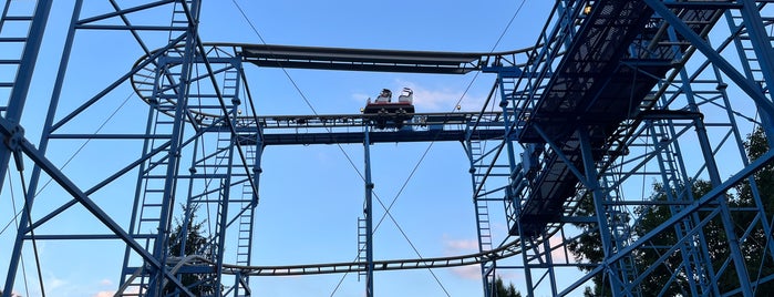 Wild Mouse is one of hershey park.