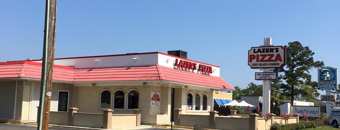 Lazers Pizza is one of สถานที่ที่บันทึกไว้ของ Lizzie.