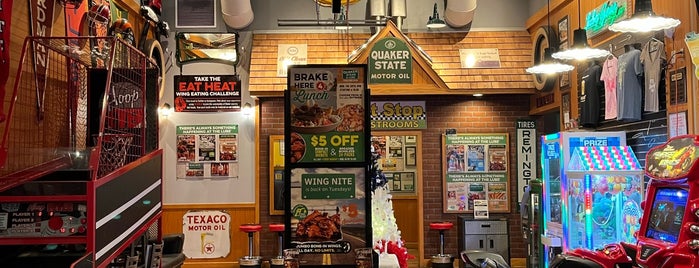Quaker Steak & Lube® is one of Top 10 dinner spots in Youngstown, OH.