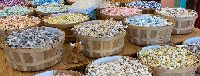 Fralingers Saltwater Taffy is one of US.