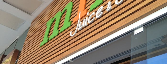 Mix Juice & Co. is one of Doces.