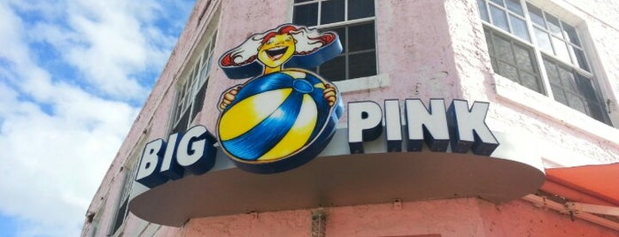 Big Pink is one of Miami Restaurantes.