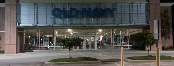 Old Navy is one of Aydınさんのお気に入りスポット.