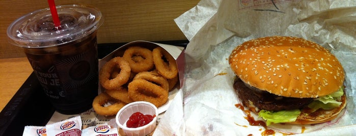 Burger King is one of Lugares favoritos de Masahiro.