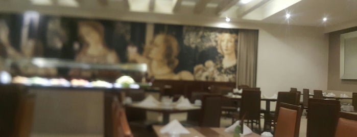 Topaz Restaurant is one of Orte, die JoseRamon gefallen.
