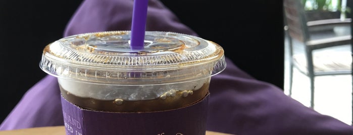 The Coffee Bean & Tea Leaf is one of Restaurant / Club in Cambodia.