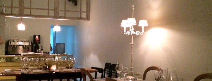 Andor Violeta is one of Where to eat in Porto?.