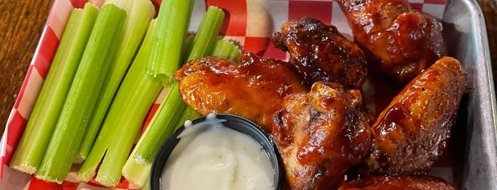 O'Tooles Irish American Grill & Bar is one of Must-visit Nightlife Spots in Royal Oak.