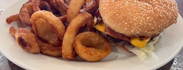 Berkley Coney Island is one of Diner Eats.