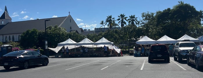 Village Farmers' Market is one of USA Hawaii Big Island.