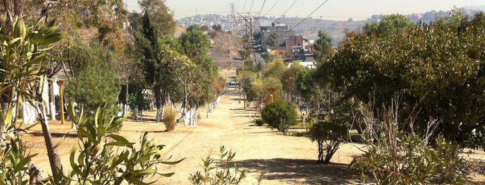 Parque Balcones is one of Posti che sono piaciuti a Maria Isabel.