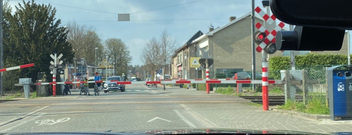 Station Kessel is one of Bijna alle treinstations in Vlaanderen.