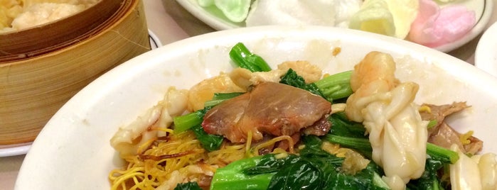 Yangtze Restaurant 楊子江酒家 is one of The Best of Ottawa: Food Edition.