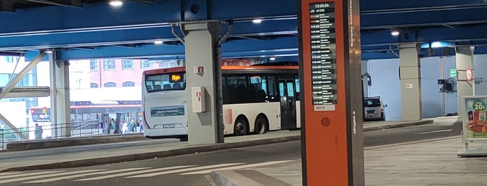 Bergen busstasjon is one of Alexさんのお気に入りスポット.