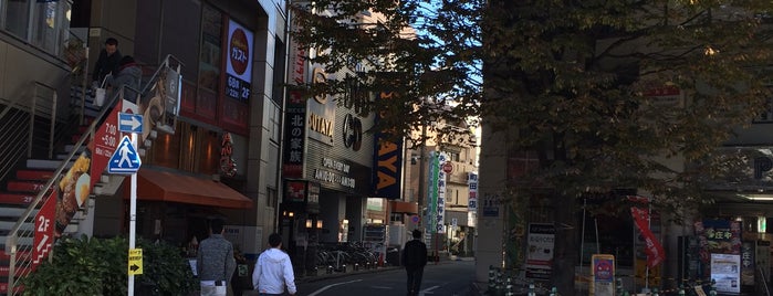 TSUTAYA 小田急町田駅北口店 is one of 町田.
