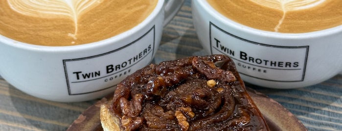 Twin Brothers Coffee is one of taipei cinnamon rolls..