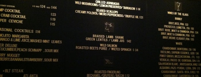 BLT Steak is one of Lugares favoritos de Hank.