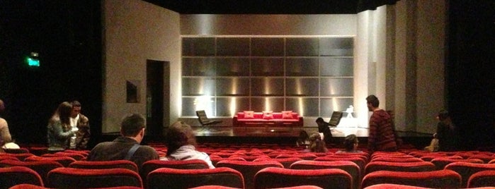 Teatro Luigi Pirandello is one of Posti che sono piaciuti a Paul.