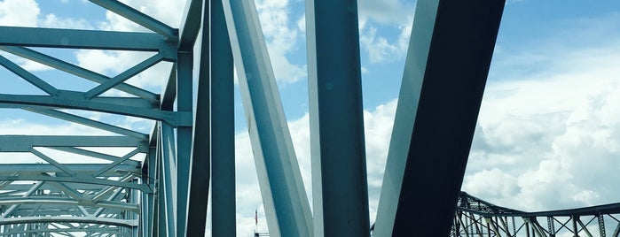 Vicksburg Bridge is one of Love it.