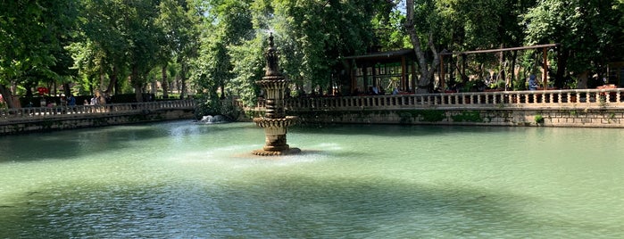 Ayn Zeliha Gölü is one of Şanlıurfa Gezilecek-Yemek Yerleri.