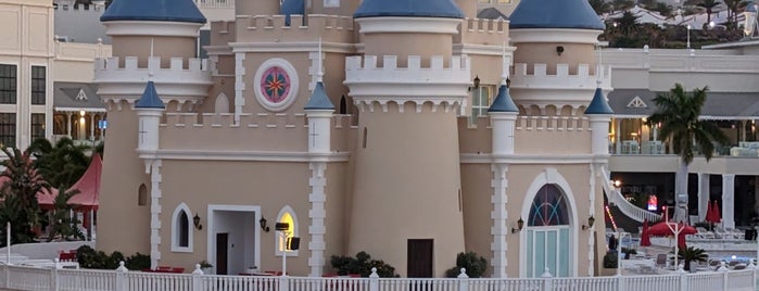 Fantasia Castle is one of Been in ES FR BE NL.