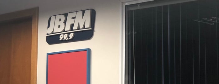 Rádio JBFM is one of Leo.