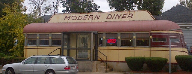 Modern Diner is one of Diners & Dives.