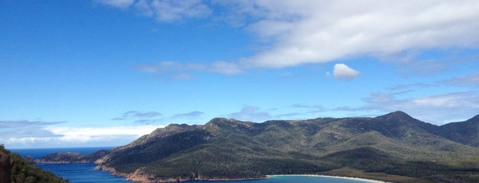 Wineglass Bay Lookout is one of Tasmanien 2014.