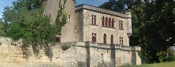 Abbaye Saint-Pierre De Maillezais is one of Favorite Arts & Entertainment.