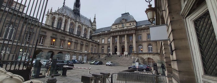 Boulevard du Palais is one of 1er arrondissement de Paris.