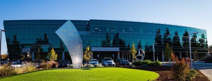 Mercedes-Benz Research & Development North America, Inc. is one of Lisa'nın Beğendiği Mekanlar.