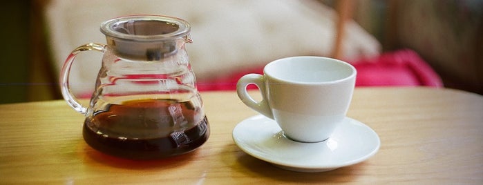 Double B Coffee & Tea is one of Пожрать.