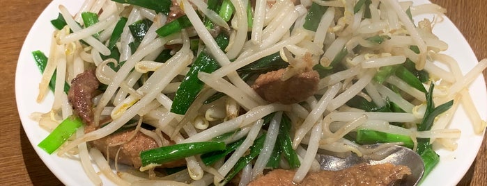 成龍萬寿山 is one of 中華とラーメン.