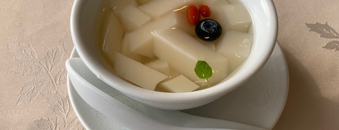 中国飯店 龍天江 is one of 中華とラーメン.