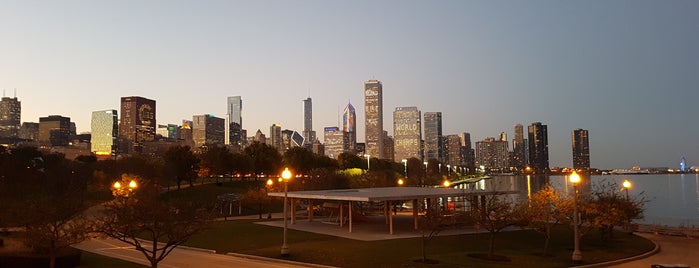 Lakefront Trail is one of Daniel 님이 좋아한 장소.